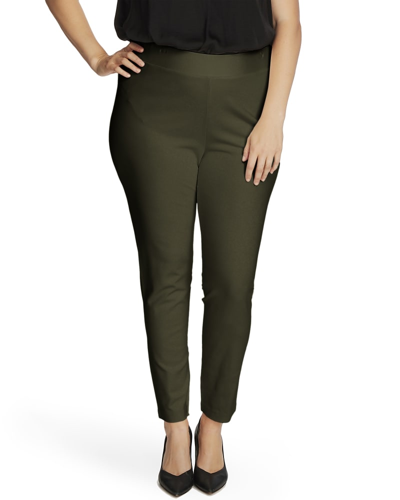 Front of a model wearing a size 1X PONTE LEGGING in PINE FOREST by Vince Camuto. | dia_product_style_image_id:261938